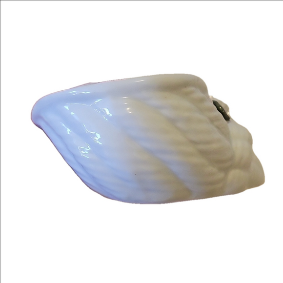 Lefton clamshell porcelain trinket Dish - Picture 4 of 7